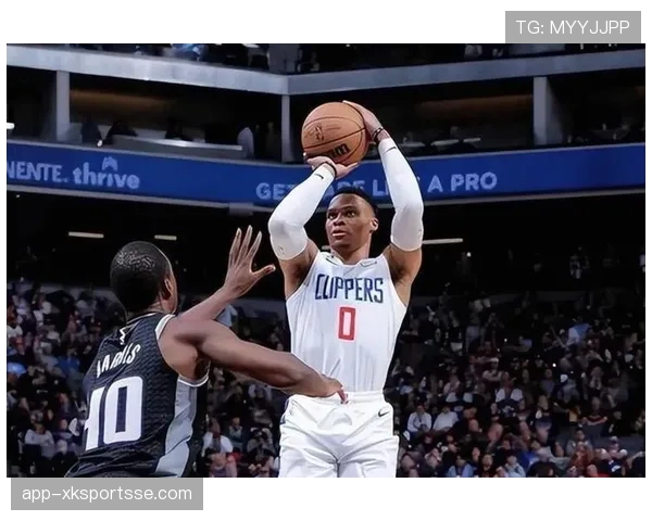 威少单打面对夹防，效率较赛季初显著回落