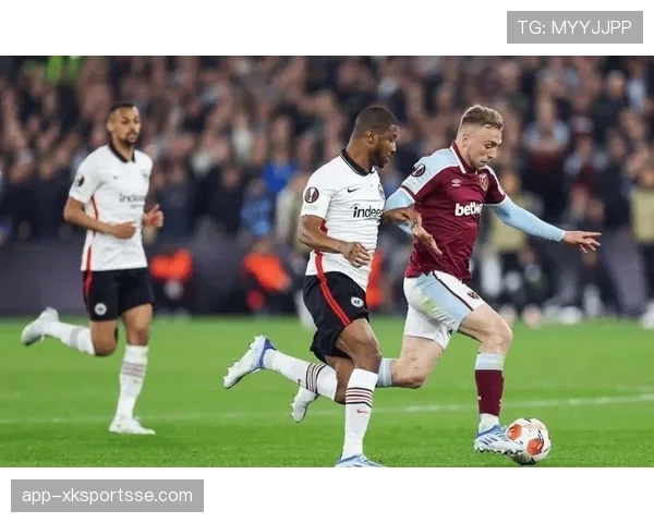 博尼法斯对阵顶级中卫时的身体优势运用分析